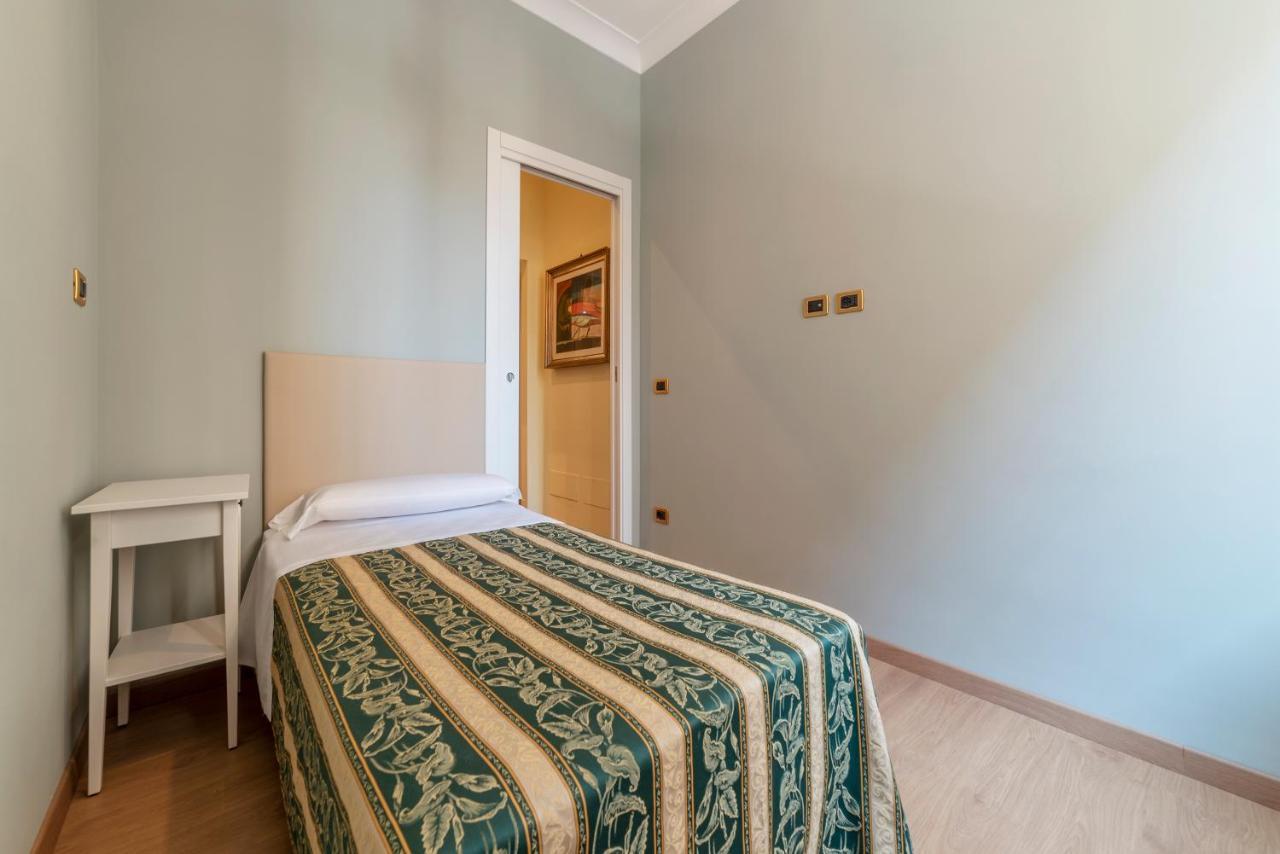 Termini Station Elegant And Roomy Apartment Roma Exterior foto